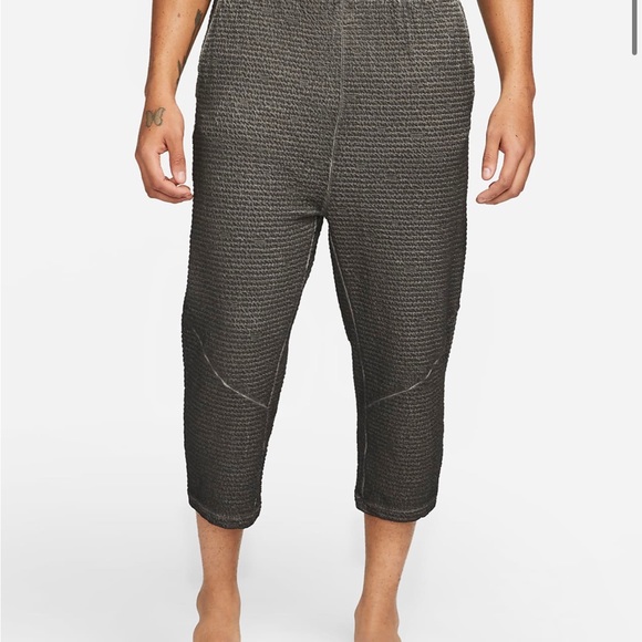 Nike Yoga Garment Dyed Pants Size Medium - Picture 5 of 8